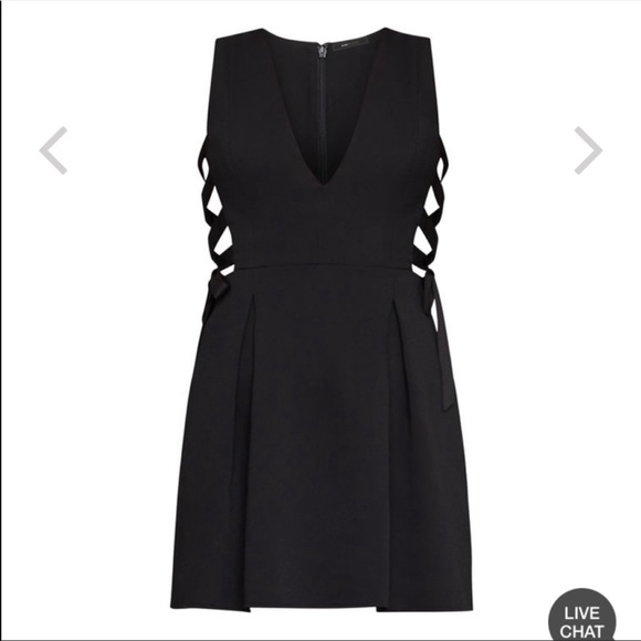 BCBG kaylie V neck dress with lace up sides. SZ 0 - Picture 2 of 4